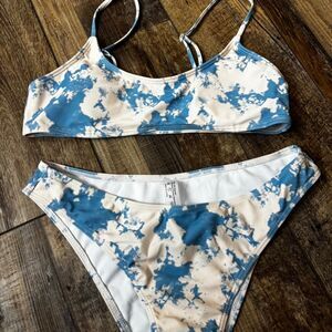 SHEIN Trendy Tye Dye Pink Blue Women's Medium Beach Vacation Swimwear Bikini Set